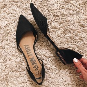 Sam & Libby pointy toe black flats